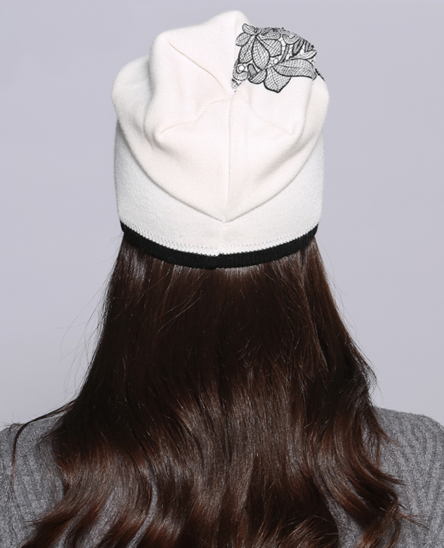 Elegant Flower knitted Beanie Elegant Flower knitted Beanie