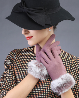 Houndstooth rabbit fur Mitten